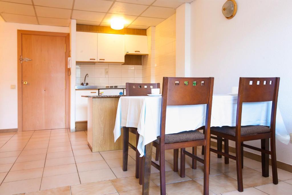 Catalonia Park Apartamentos Салоу Екстериор снимка